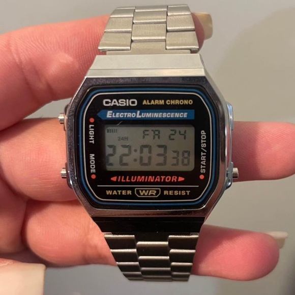 CASIO WATCH - Picture 2 of 5